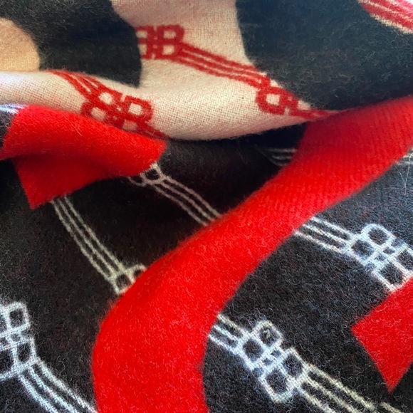 Balenciaga Unisex Wool Scarf - Picture 3 of 9